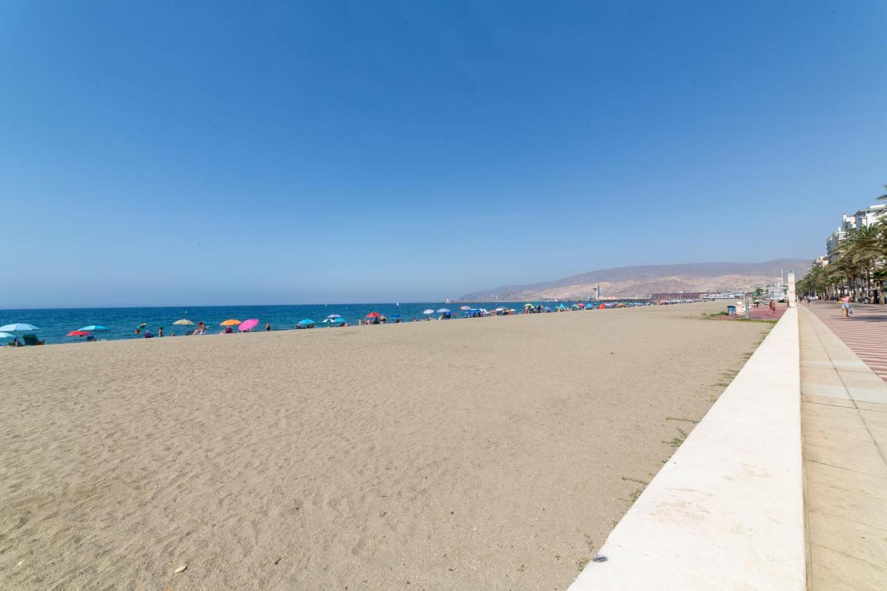 California 14 Fitsuite Almeria Bagian luar foto